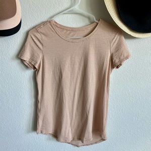 Lululemon tee